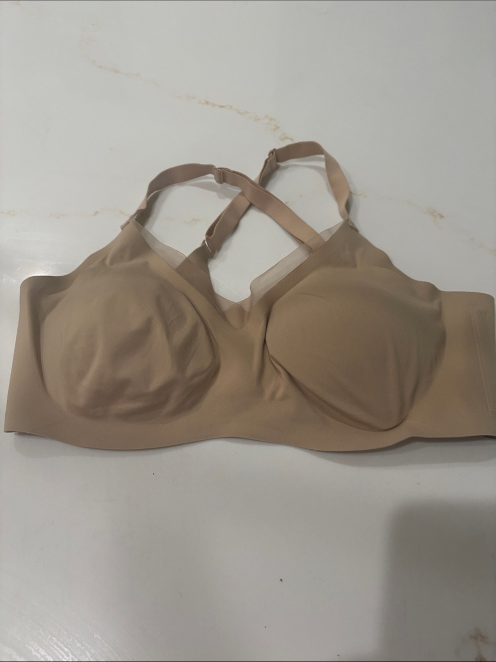 Honeylove Nude/Tan Seamless Support Bra with Crisscross Straps Medium